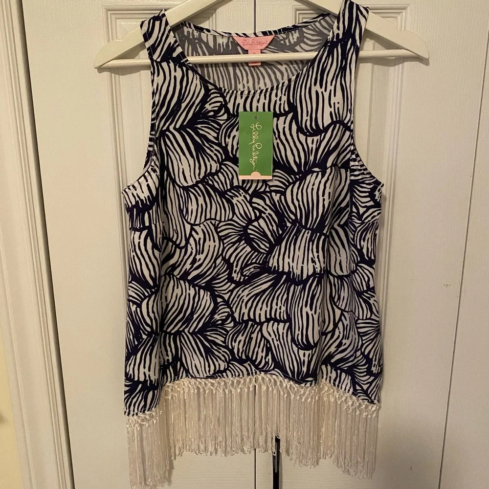 Lilly Pulitzer NWT Sonja Top in Bright Navy House of Nemo Print macrame fringe - Picture 2 of 16